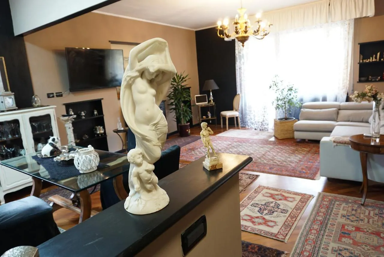Balestrero'S Plan Apartment Chiavari
