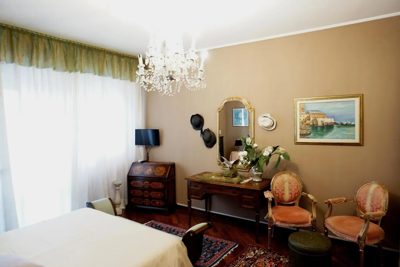 Balestrero'S Plan Apartment Chiavari